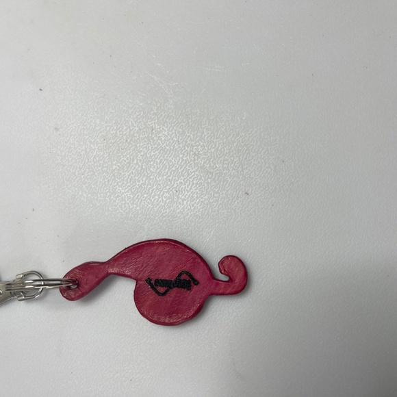 Hypoluxo Pink Treble Clef Keychain - Picture 2 of 3